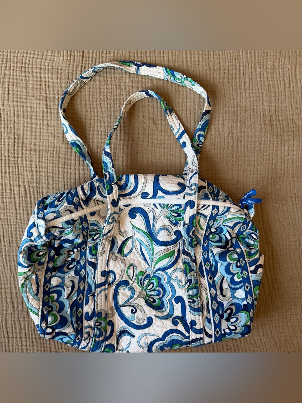Vera Bradley quilted bag